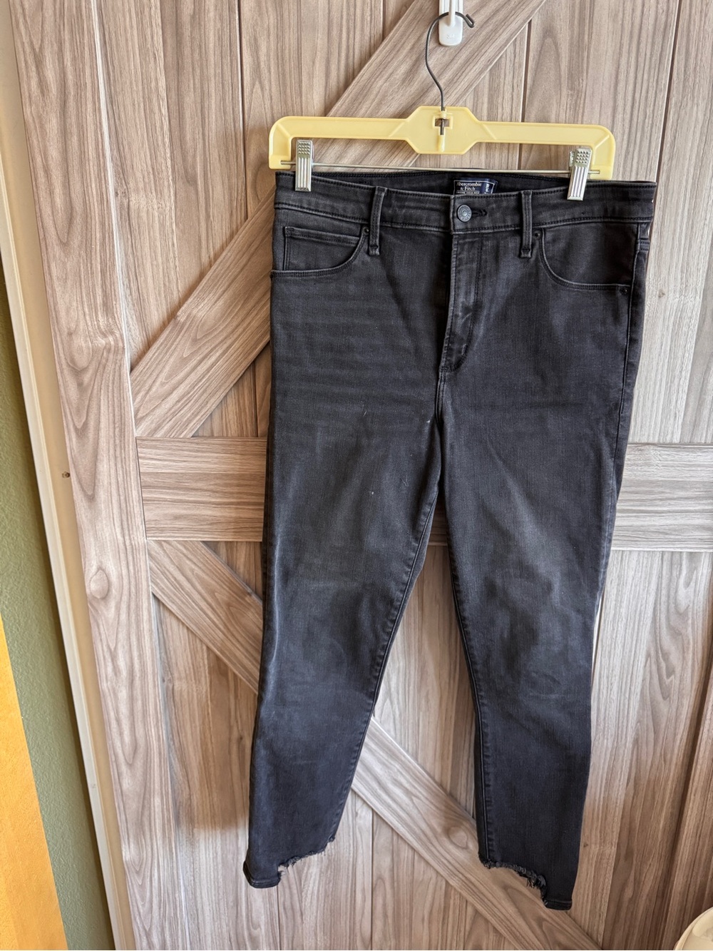 Abercrombie & Fitch Women's Black Skinny Jeans